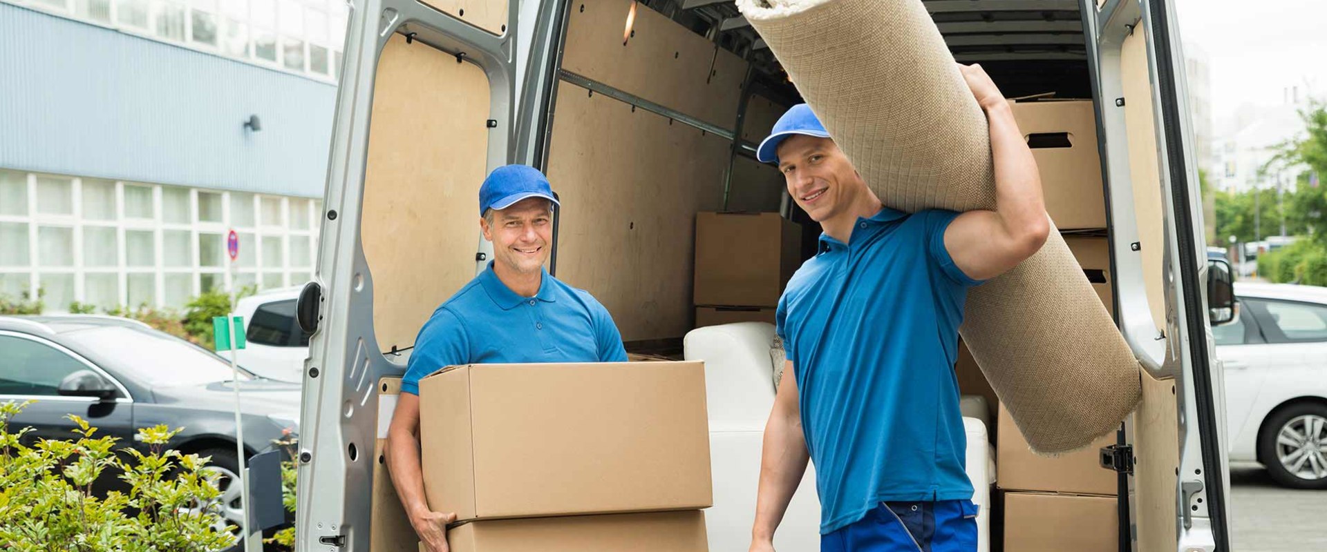 The Benefits of Hiring Professional Moving Labor Help